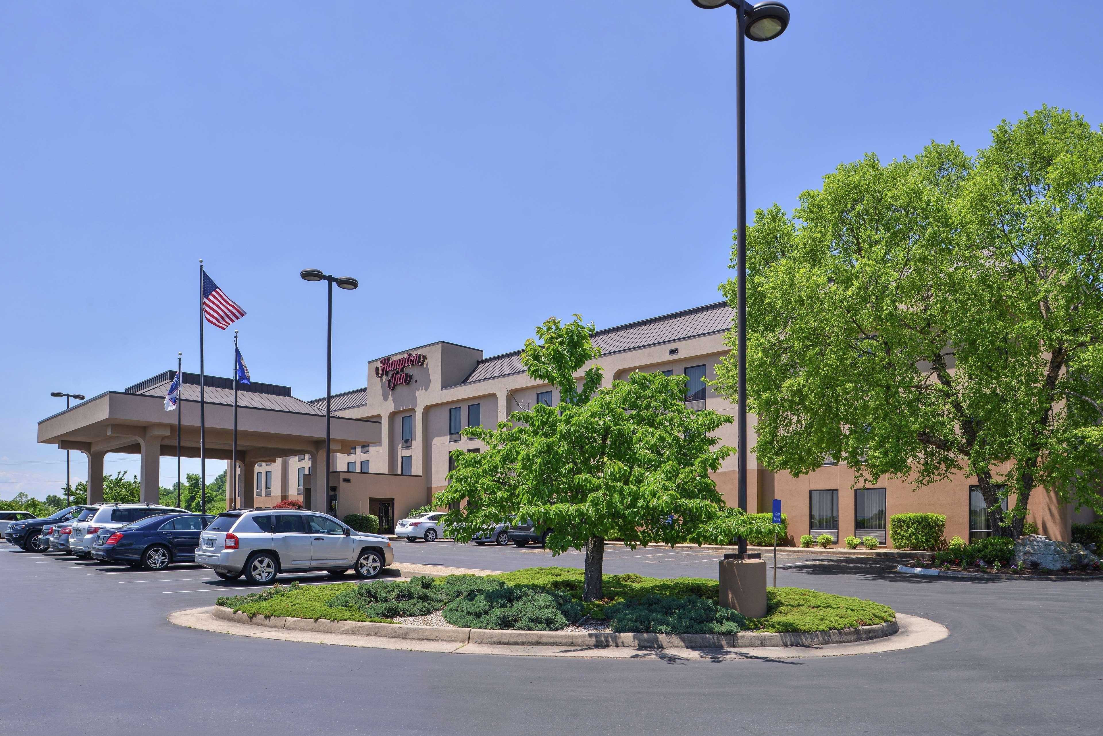 Hampton Inn Staunton Dış mekan fotoğraf