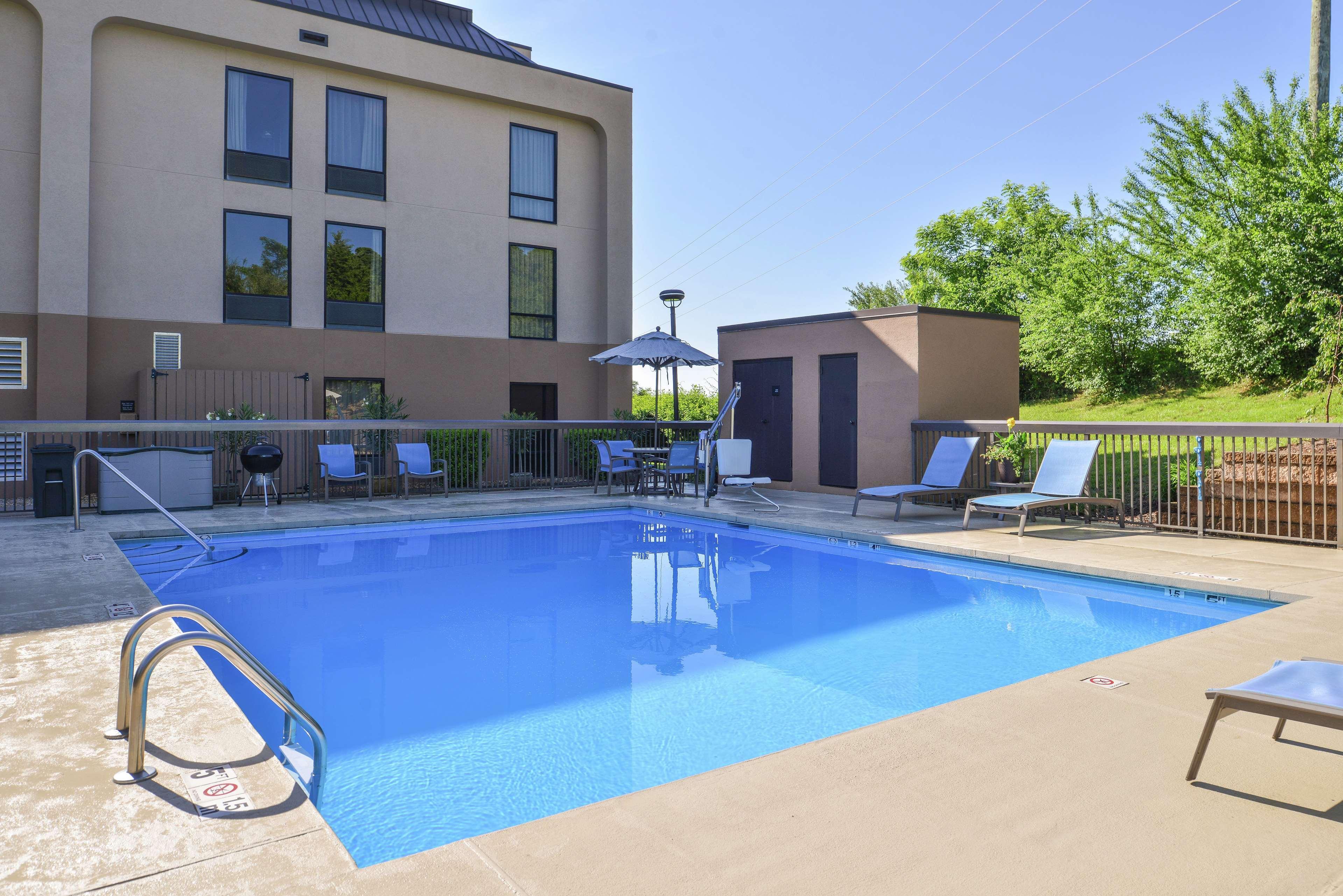 Hampton Inn Staunton Dış mekan fotoğraf
