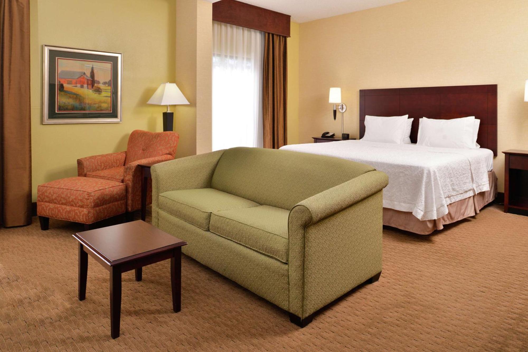Hampton Inn Staunton Dış mekan fotoğraf