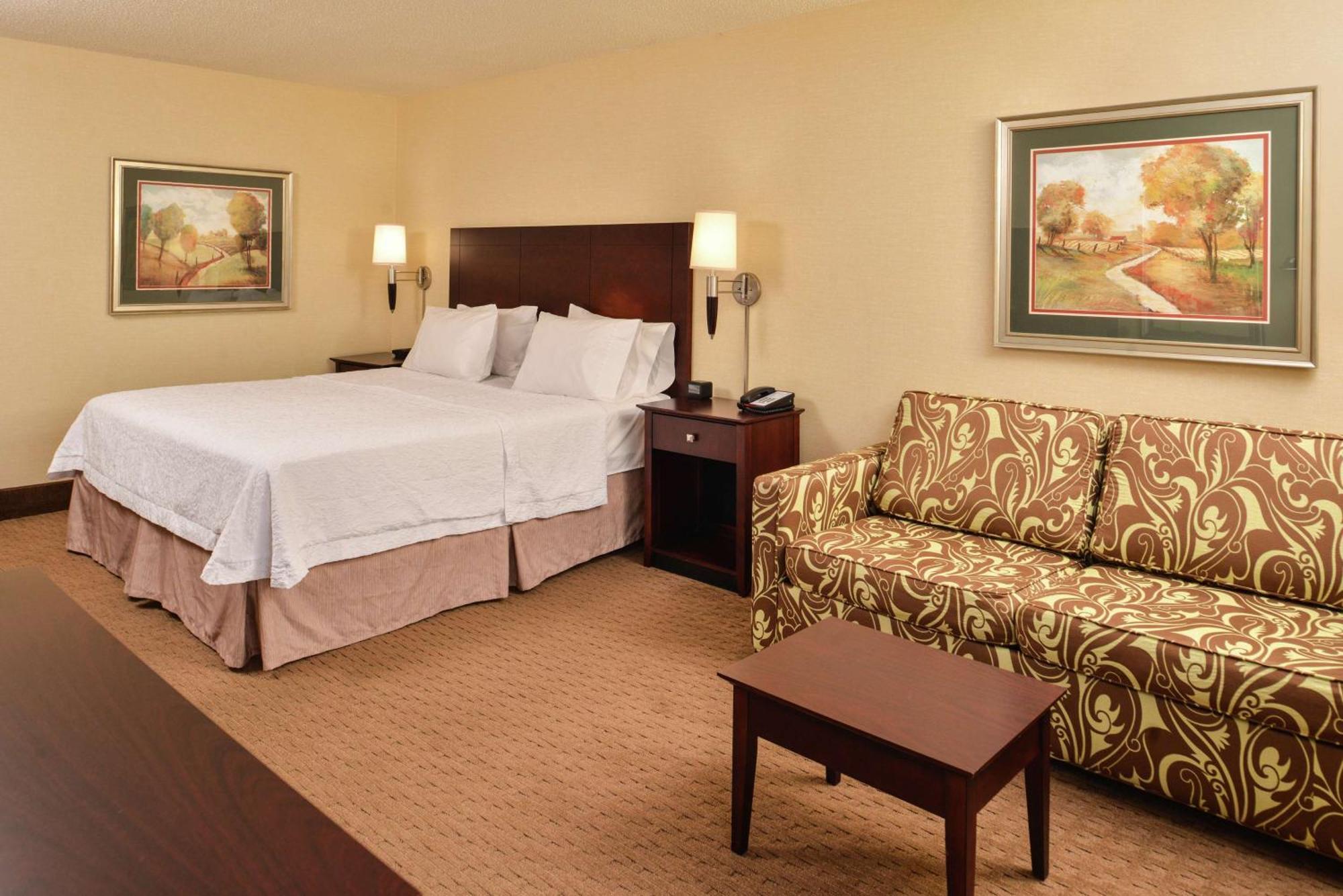Hampton Inn Staunton Dış mekan fotoğraf