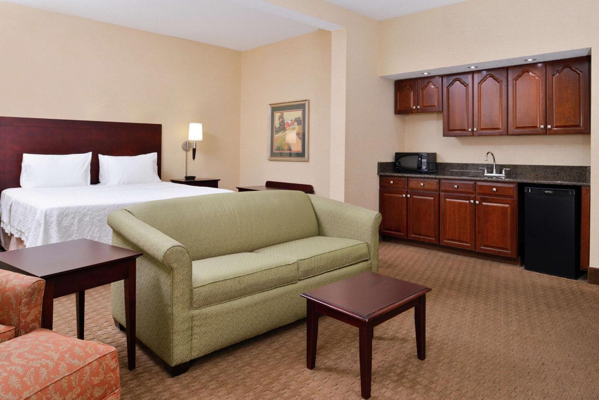 Hampton Inn Staunton Dış mekan fotoğraf
