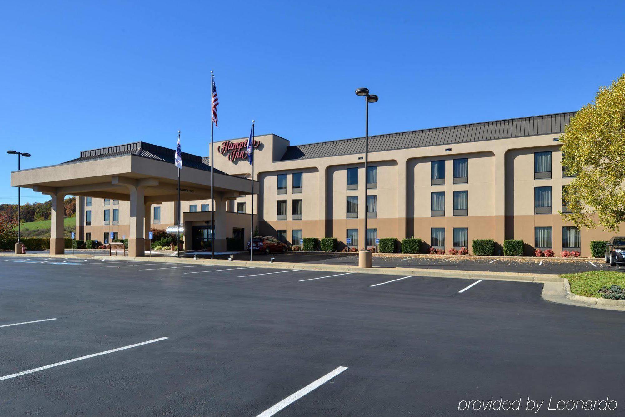 Hampton Inn Staunton Dış mekan fotoğraf