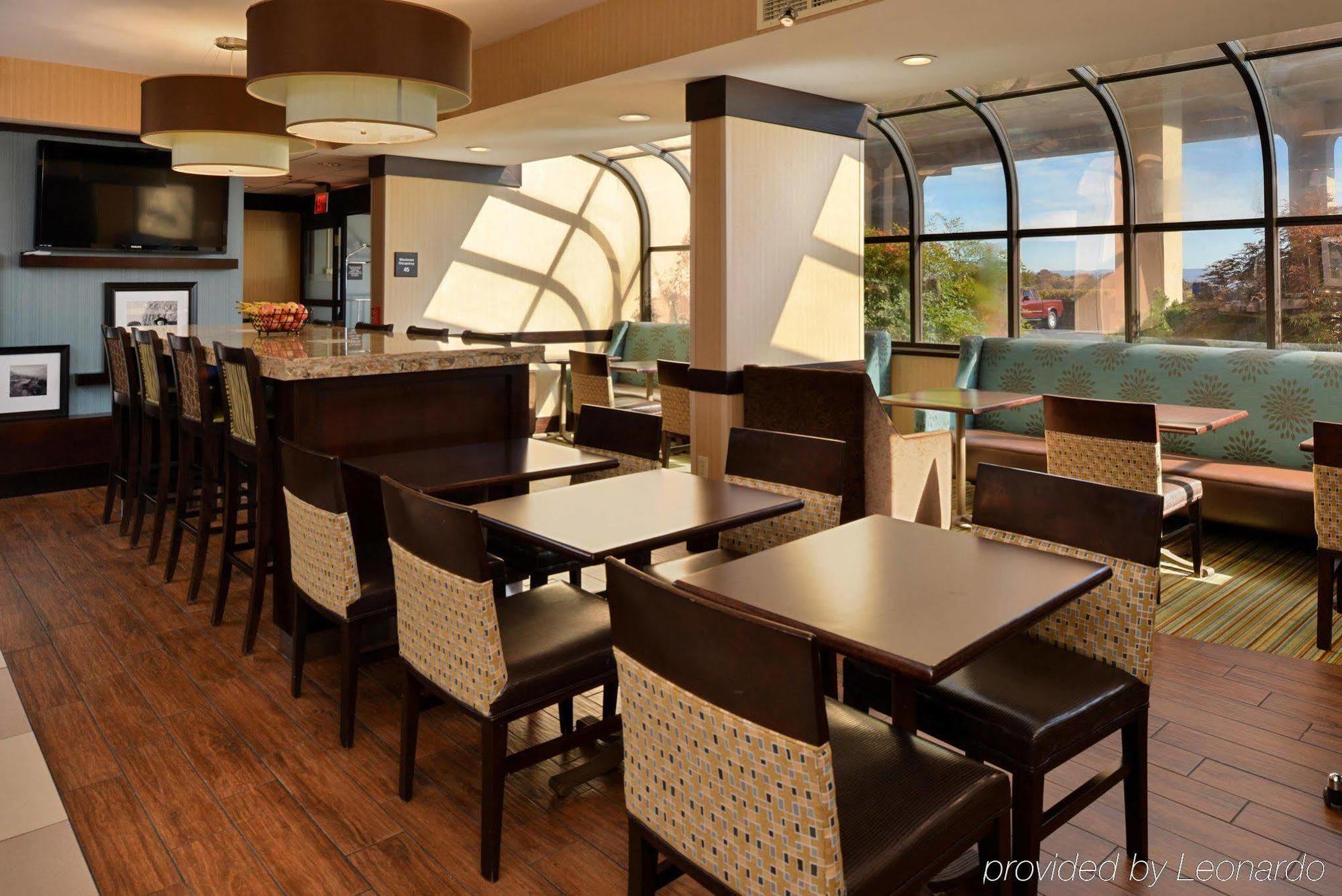 Hampton Inn Staunton Dış mekan fotoğraf