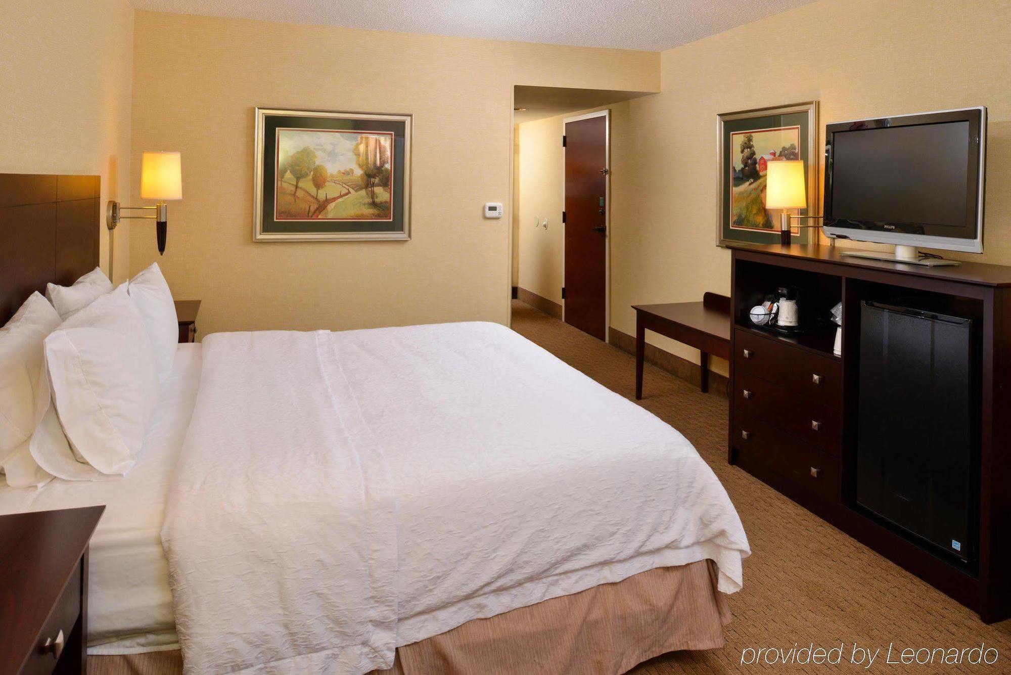 Hampton Inn Staunton Dış mekan fotoğraf